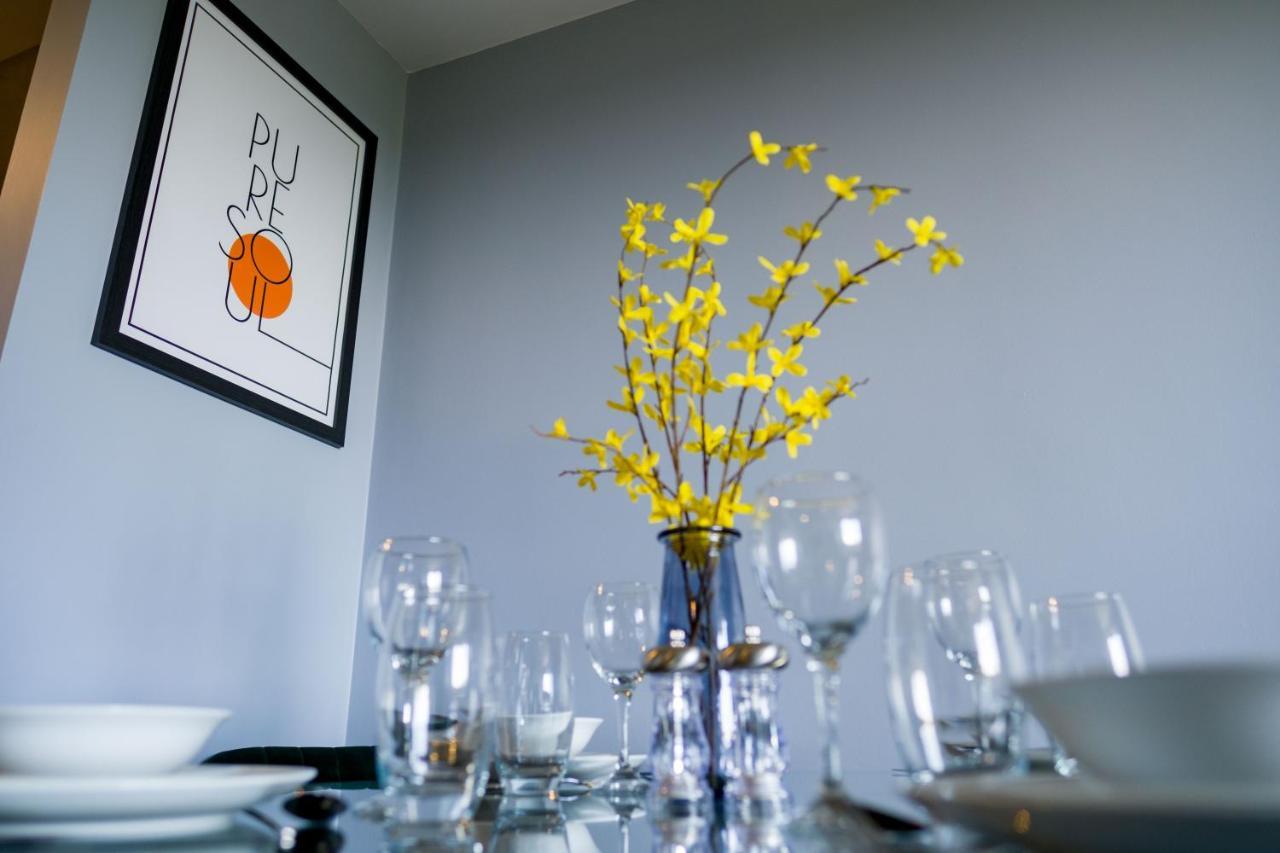 Pahuna Ghar Birmigham City 2 Bedroom Apartment- Short To Mid Term Let-Free Secure Parking Birmingham Eksteriør bilde