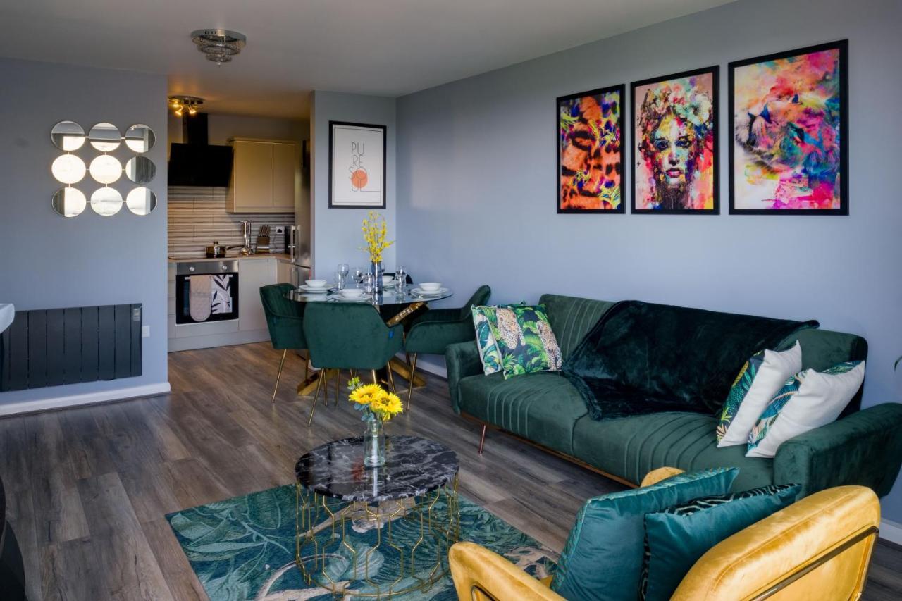 Pahuna Ghar Birmigham City 2 Bedroom Apartment- Short To Mid Term Let-Free Secure Parking Birmingham Eksteriør bilde
